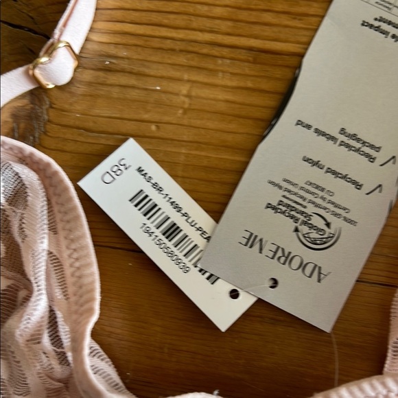 Pink Lace Underwire Bra - Picture 3 of 5